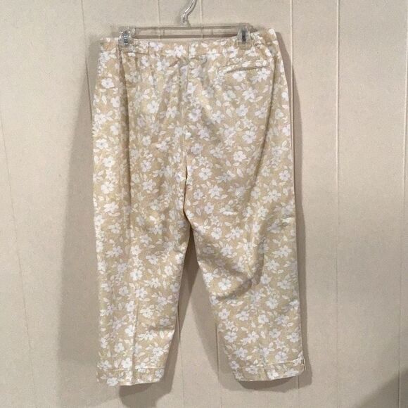 Pants, Liz Claiborne Womens Capris, 14, Liz Sport - Picture 5 of 7